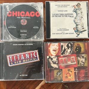 CDs: Broadway Musicals 4 : Chicago, Rent, Titanic, Forum